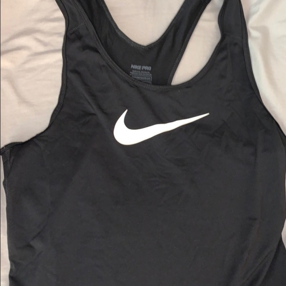 Nike shirt - Picture 1 of 1
